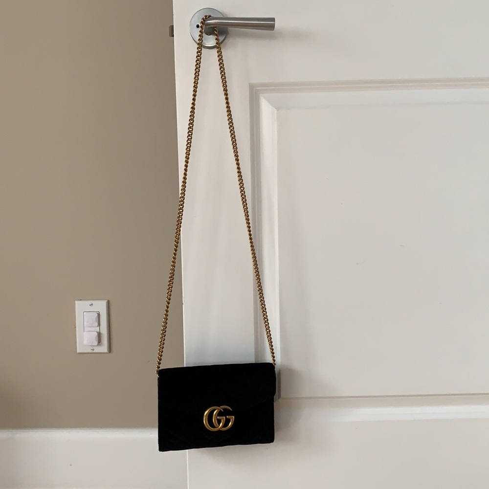 Authentic Gucci Marmont black velvet handbag - Picture 12 of 16